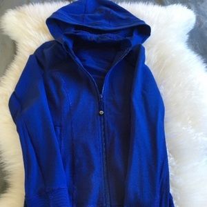 Lululemon NWOT never worn Size 2